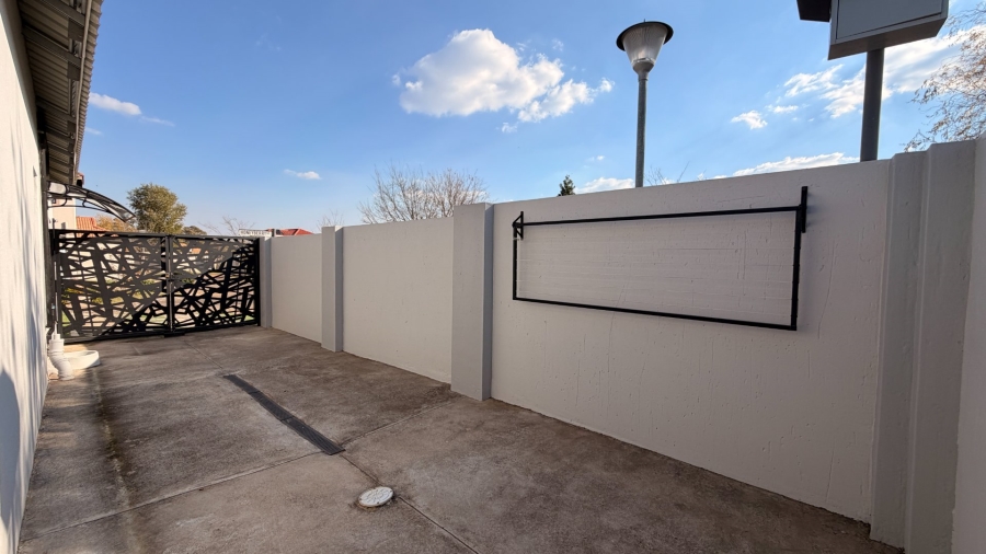 2 Bedroom Property for Sale in Waterberry Estate North West